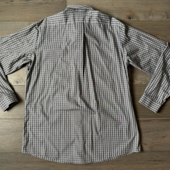 EDDIE BAUER MEN'S WRINKLE FREE RELAXED FIT BUTTON DOWN CASUAL SHIRT - Picture 2 of 2